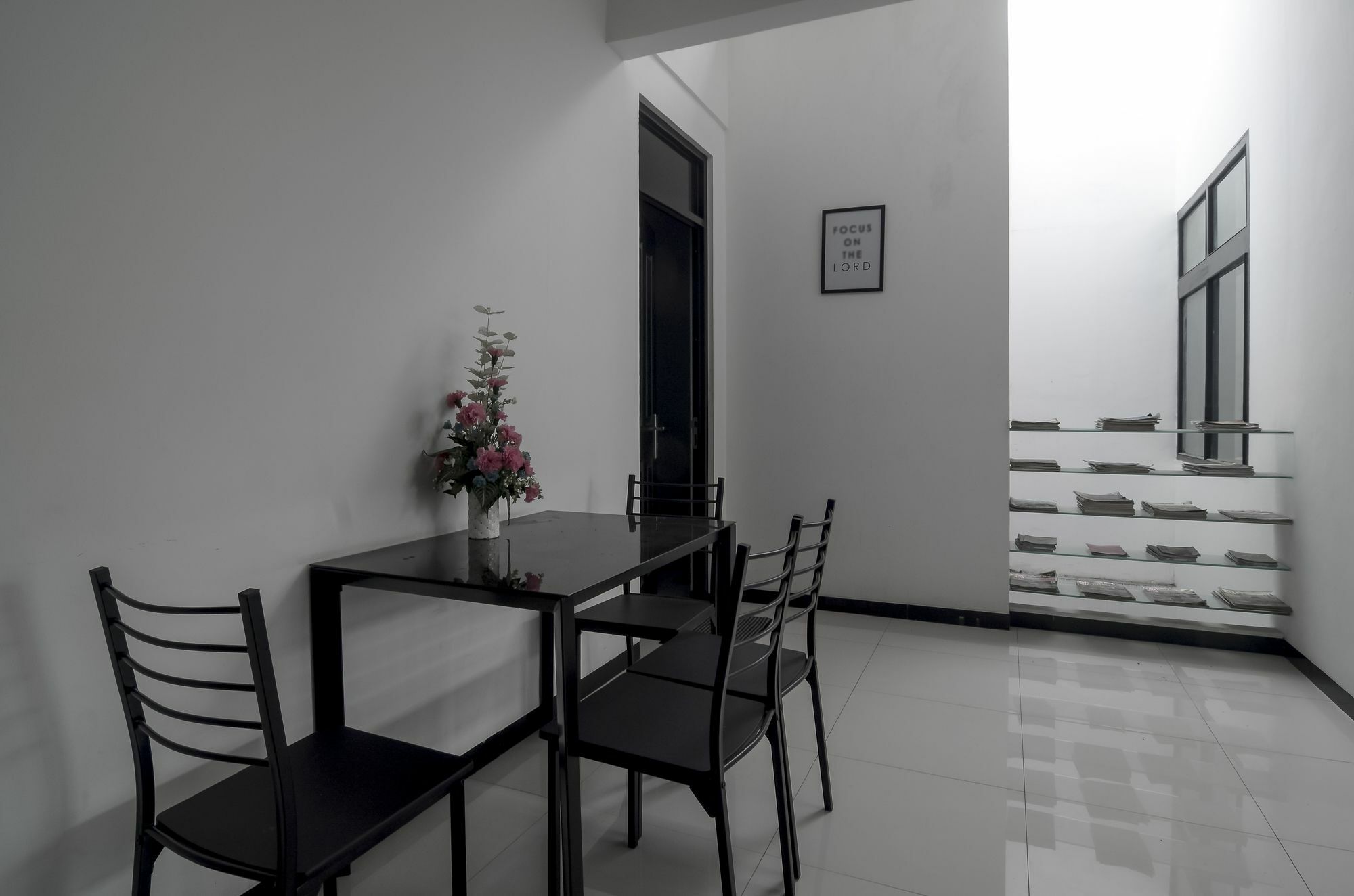 Hotel Reddoorz Near Poncol Station Semarang Exterior foto